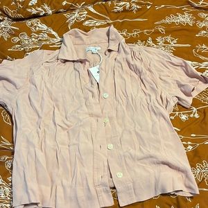 Free Assembly button down